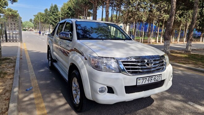 Toyota Hilux 2012, 212,000 km - 2.5 l - Bakı