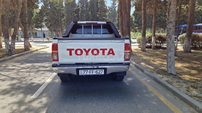 Toyota Hilux 2012, 212,000 km - 2.5 l - Bakı