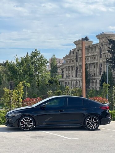 Hyundai Elantra 2016, 112,654 km - 1.6 l - Bakı