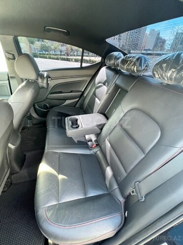 Hyundai Elantra 2016, 112,654 km - 1.6 l - Bakı