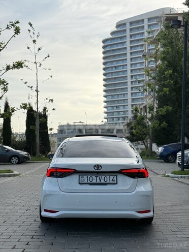 Toyota Corolla 2024, 17,500 km - 1.8 l - Bakı