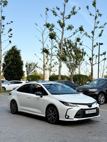 Toyota Corolla 2024, 17,500 km - 1.8 l - Bakı