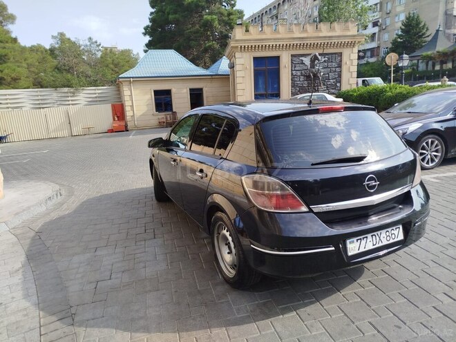 Opel Astra 2009, 289,000 km - 1.4 l - Mingəçevir