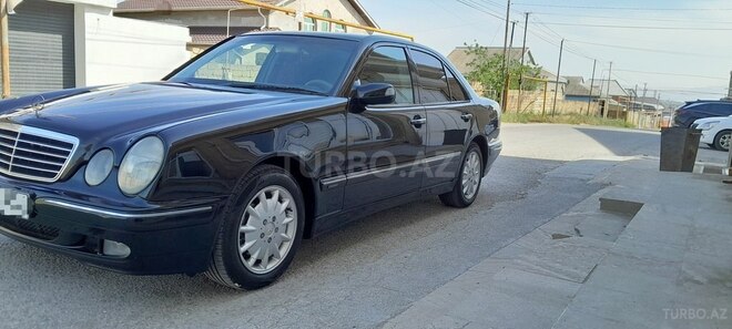 Mercedes E 220 d 2000, 500,000 km - 2.2 л - Bakı