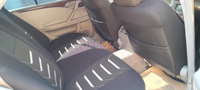 Mercedes E 220 d 2000, 500,000 km - 2.2 л - Bakı