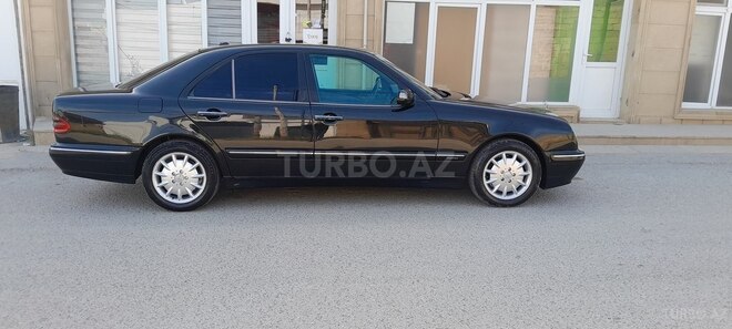 Mercedes E 220 d 2000, 500,000 km - 2.2 л - Bakı