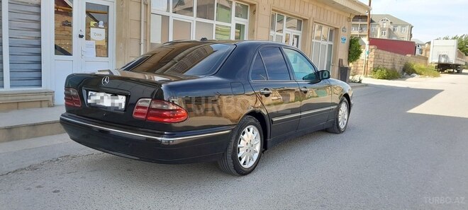 Mercedes E 220 d 2000, 500,000 km - 2.2 л - Bakı