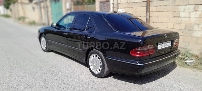 Mercedes E 220 d 2000, 500,000 km - 2.2 л - Bakı