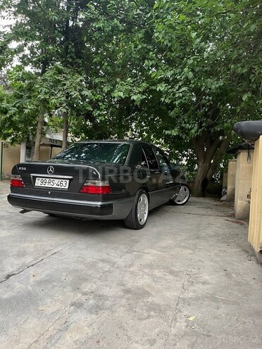 Mercedes E 230 1990, 358,455 km - 2.3 l - Mingəçevir
