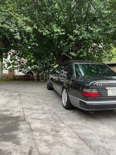 Mercedes E 230 1990, 358,455 km - 2.3 l - Mingəçevir