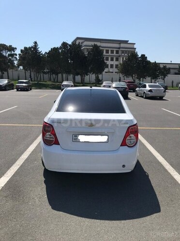 Chevrolet Aveo-6