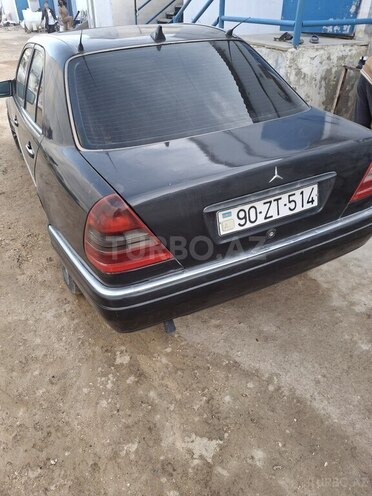 Mercedes C 250 d 1995, 483,000 km - 2.5 l - Bakı