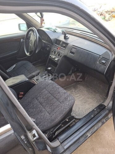 Mercedes C 250 d 1995, 483,000 km - 2.5 l - Bakı