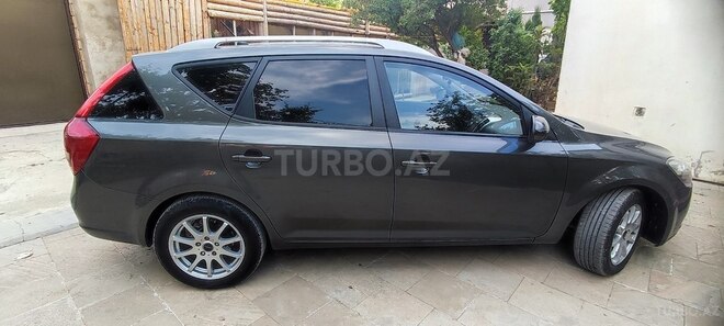 Kia Ceed 2009, 230,000 km - 1.6 л - Bakı