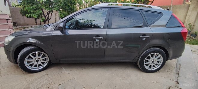 Kia Ceed 2009, 230,000 km - 1.6 л - Bakı