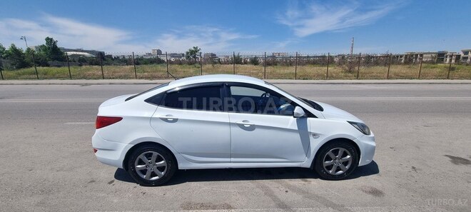 Hyundai Accent 2011, 191,000 km - 1.6 l - Bakı