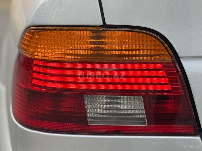 BMW 525 2001, 285,462 km - 2.5 l - Bakı