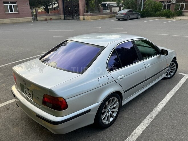 BMW 525 2001, 285,462 km - 2.5 l - Bakı