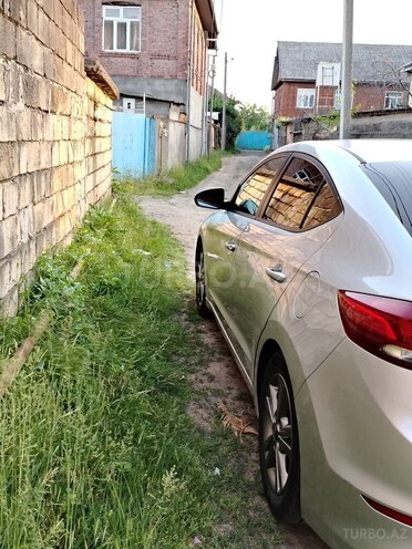 Hyundai Elantra 2017, 89,000 km - 2.0 l - Lənkəran