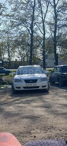 Hyundai Sonata-2