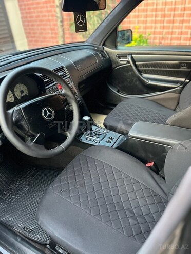 Mercedes C 240 1999, 268,000 km - 2.4 l - Masallı