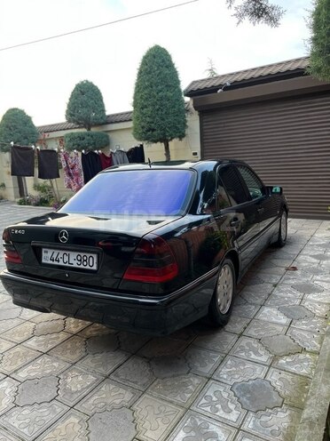 Mercedes C 240 1999, 268,000 km - 2.4 l - Masallı
