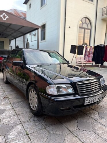 Mercedes C 240 1999, 268,000 km - 2.4 l - Masallı
