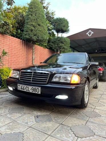 Mercedes C 240 1999, 268,000 km - 2.4 l - Masallı
