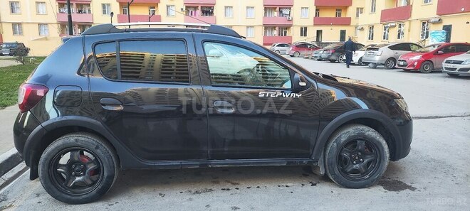 Renault Sandero Stepway 2014, 400,000 km - 1.6 l - Bakı
