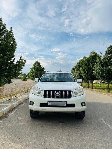 Toyota Land Cruiser Prado-4
