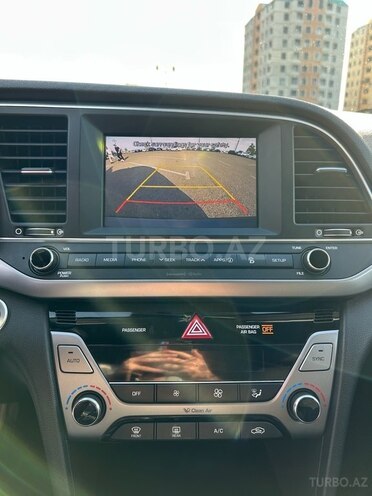 Hyundai Elantra 2017, 68,000 km - 2.0 l - Bakı