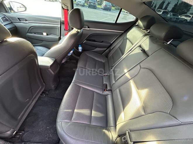 Hyundai Elantra 2017, 68,000 km - 2.0 l - Bakı