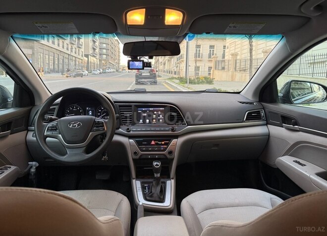 Hyundai Elantra 2017, 122,000 km - 2.0 l - Bakı