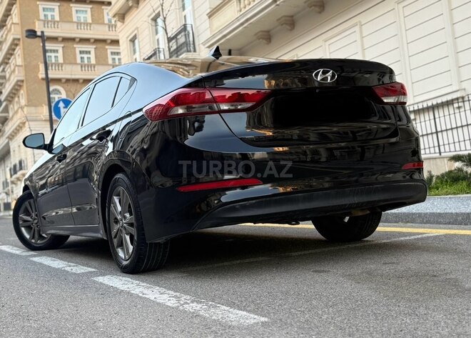 Hyundai Elantra 2017, 122,000 km - 2.0 l - Bakı