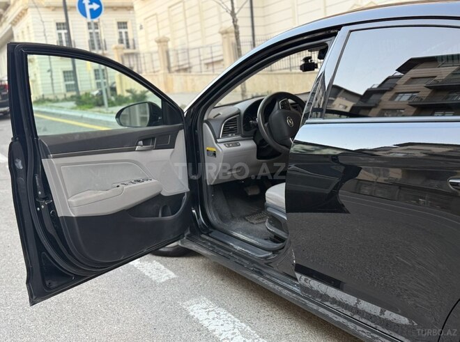 Hyundai Elantra 2017, 122,000 km - 2.0 l - Bakı