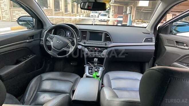 Hyundai Elantra 2017, 68,000 km - 2.0 l - Bakı