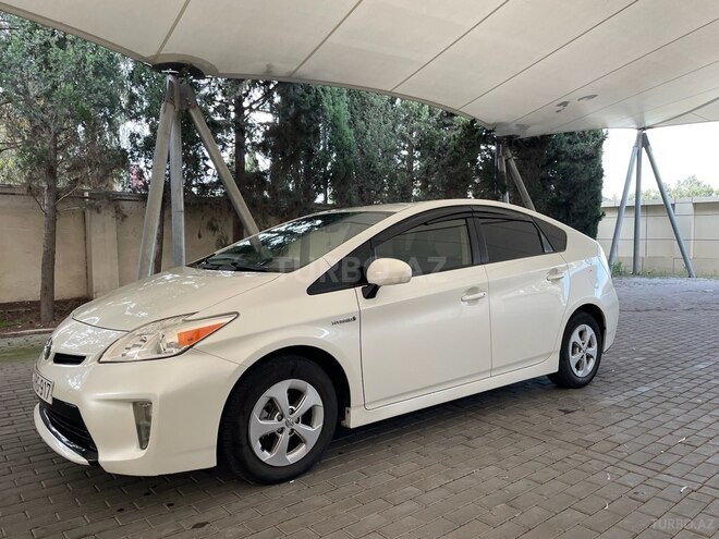 Toyota Prius 2014, 215,000 km - 1.8 l - Bakı