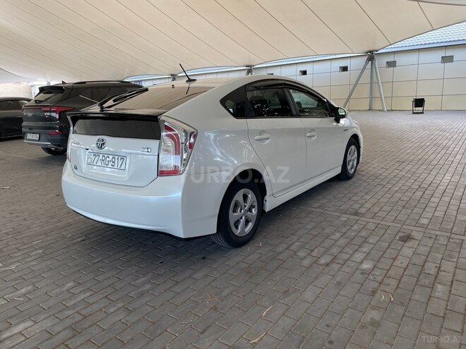 Toyota Prius 2014, 215,000 km - 1.8 l - Bakı
