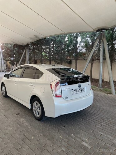 Toyota Prius 2014, 215,000 km - 1.8 l - Bakı