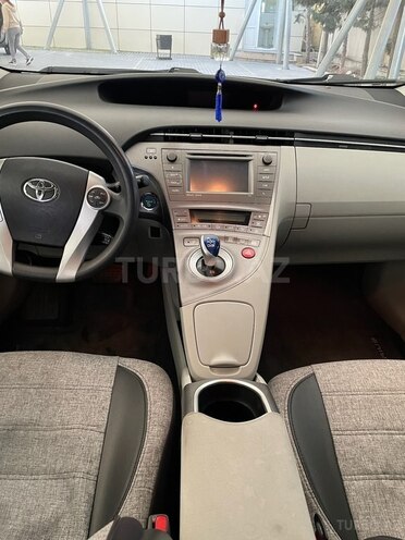 Toyota Prius 2014, 215,000 km - 1.8 l - Bakı