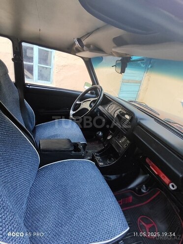 LADA (VAZ) 2104 1993, 64,000 km - 1.6 l - Salyan