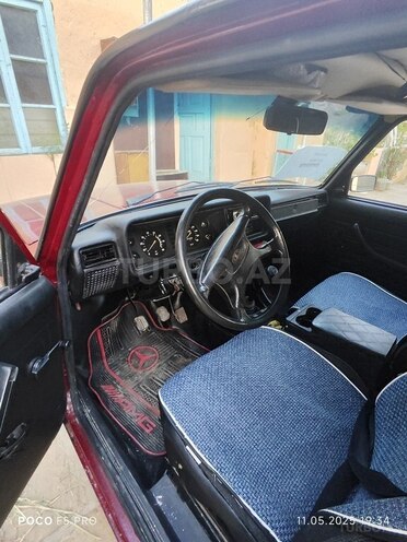 LADA (VAZ) 2104 1993, 64,000 km - 1.6 l - Salyan