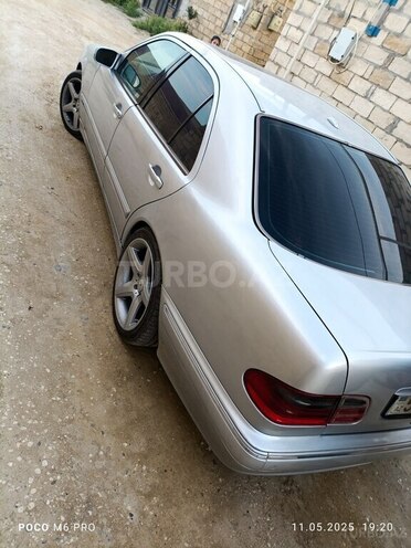 Mercedes E 320 2000, 442,000 km - 3.2 l - Sumqayıt