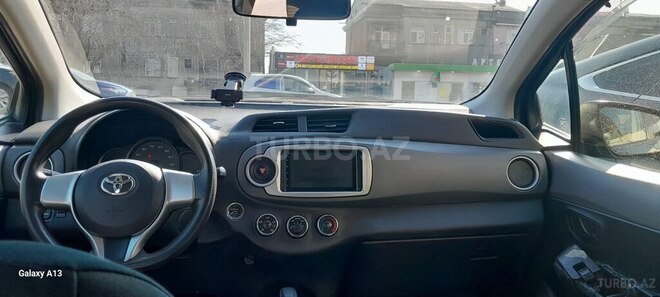 Toyota Vitz 2012, 260,000 km - 1.3 l - Bakı