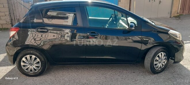 Toyota Vitz 2012, 260,000 km - 1.3 l - Bakı