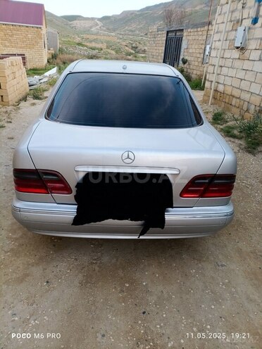 Mercedes E 320 2000, 442,000 km - 3.2 l - Sumqayıt