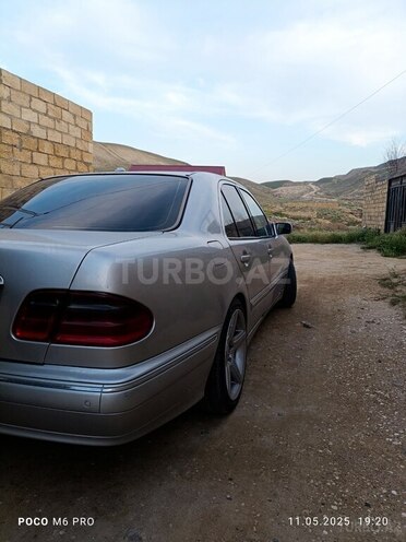 Mercedes E 320 2000, 442,000 km - 3.2 l - Sumqayıt