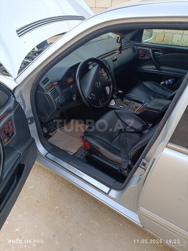 Mercedes E 320 2000, 442,000 km - 3.2 l - Sumqayıt