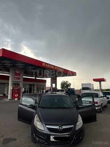 Opel Corsa 2010, 256,000 km - 1.3 l - Naxçıvan