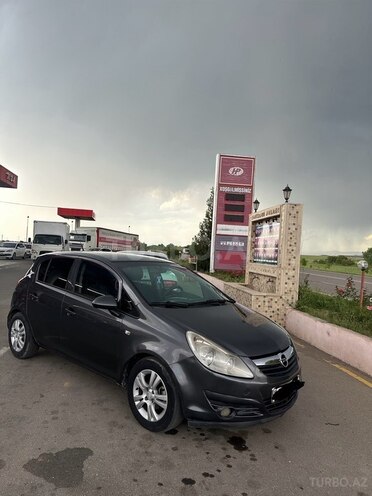 Opel Corsa 2010, 256,000 km - 1.3 l - Naxçıvan